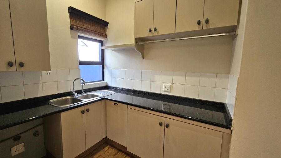 5 Bedroom Property for Sale in The Coves North West